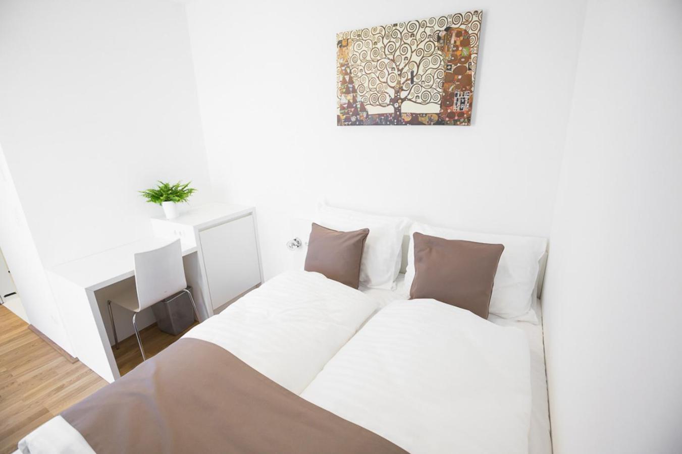 Shome Hotel Graz I Self Check-In I Free Parking Exterior photo